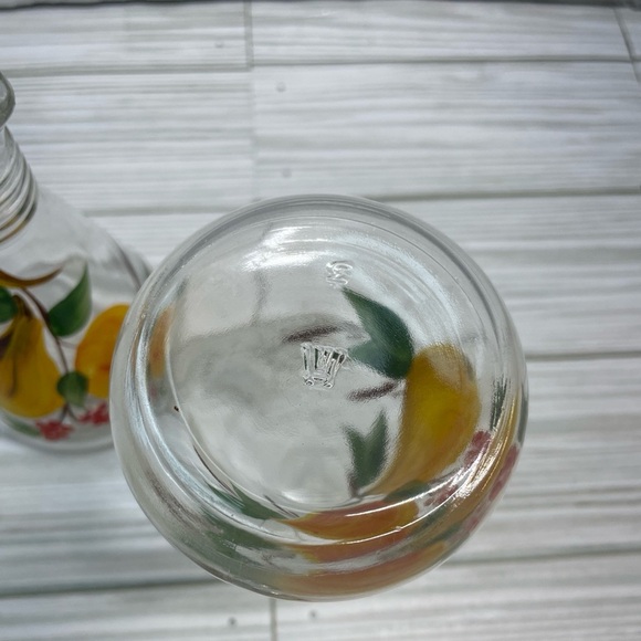 Hazel Atlas Oil & Vinegar Cruet & Sat & Pepper Shaker Set 1960’s - Picture 7 of 13